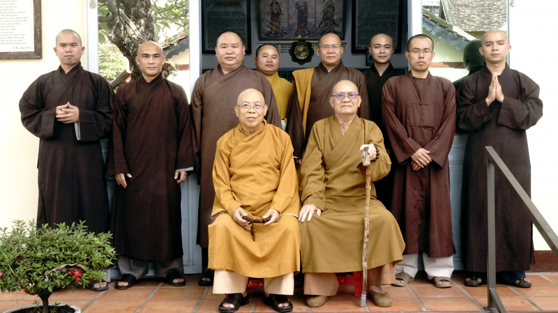 PG Kon Tum: Phái đoàn Ban Trị sự GHPGVN tỉnh Kon Tum, cúng dường mùa tự tứ và khánh tuế Hòa thượng Thích Chánh Quang.